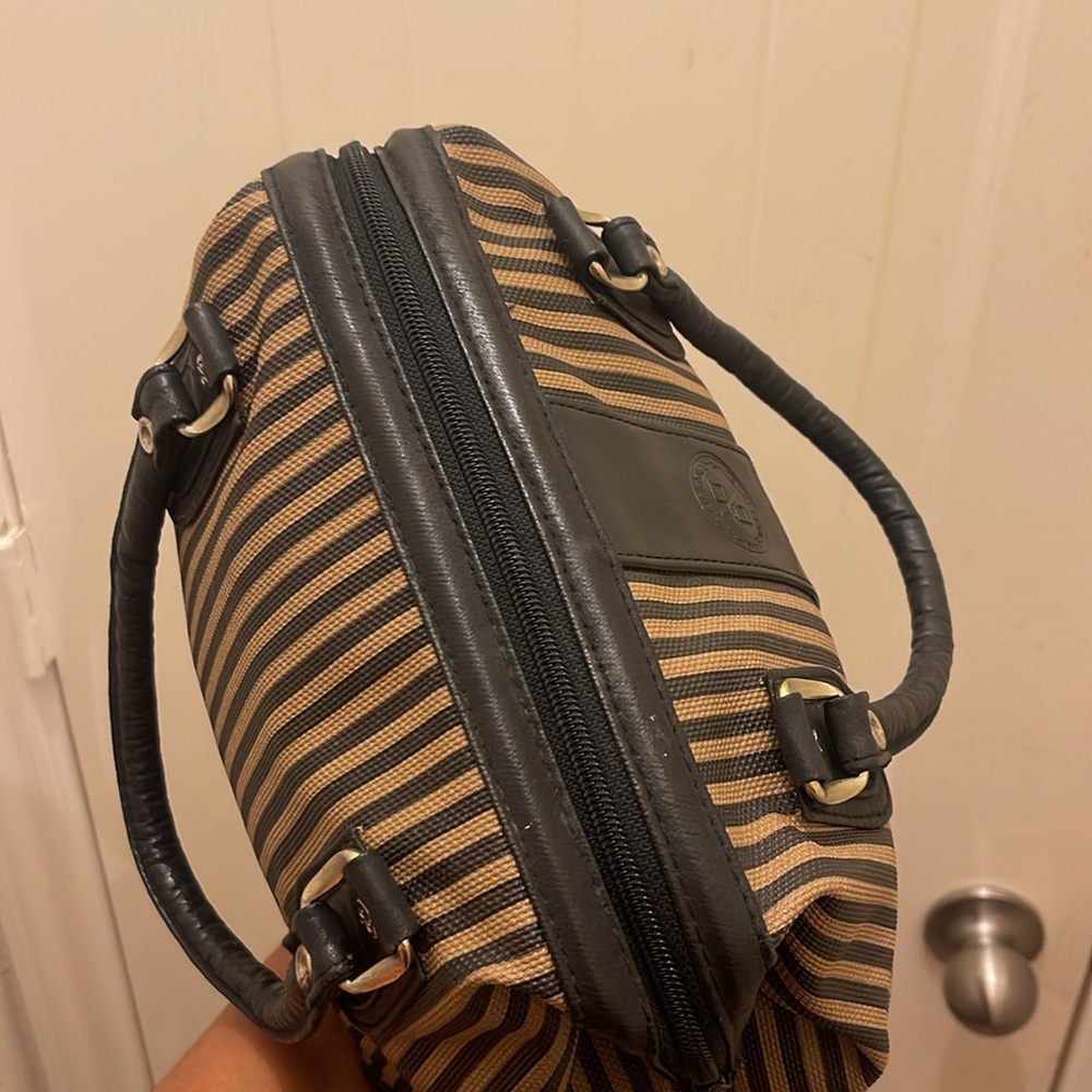 Elegant Black and Tan Striped Women's Bag - Picture 13 of 16